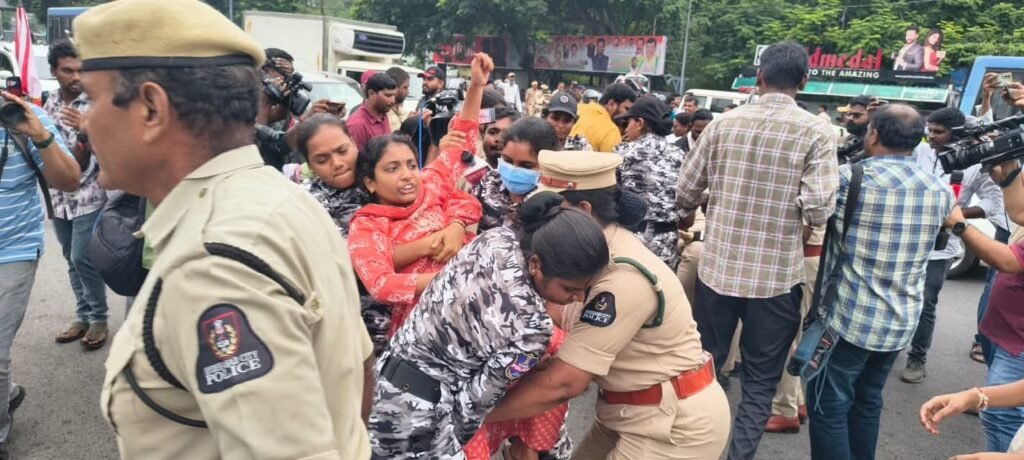 అసెంబ్లీ ముట్టడి కి ఏబీవీపి యత్నం