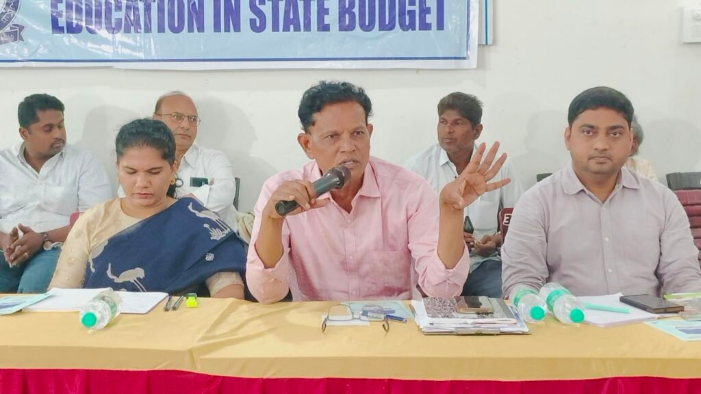 విద్యా వైద్యం సేద్యం ఇది ప్రజల ఆకాంక్ష