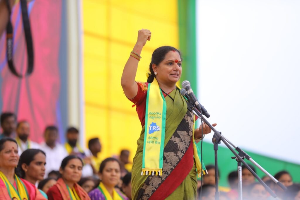 నేను బహుజనుల బాణాన్ని. . .యువకుల యుద్ద నినాదాన్ని