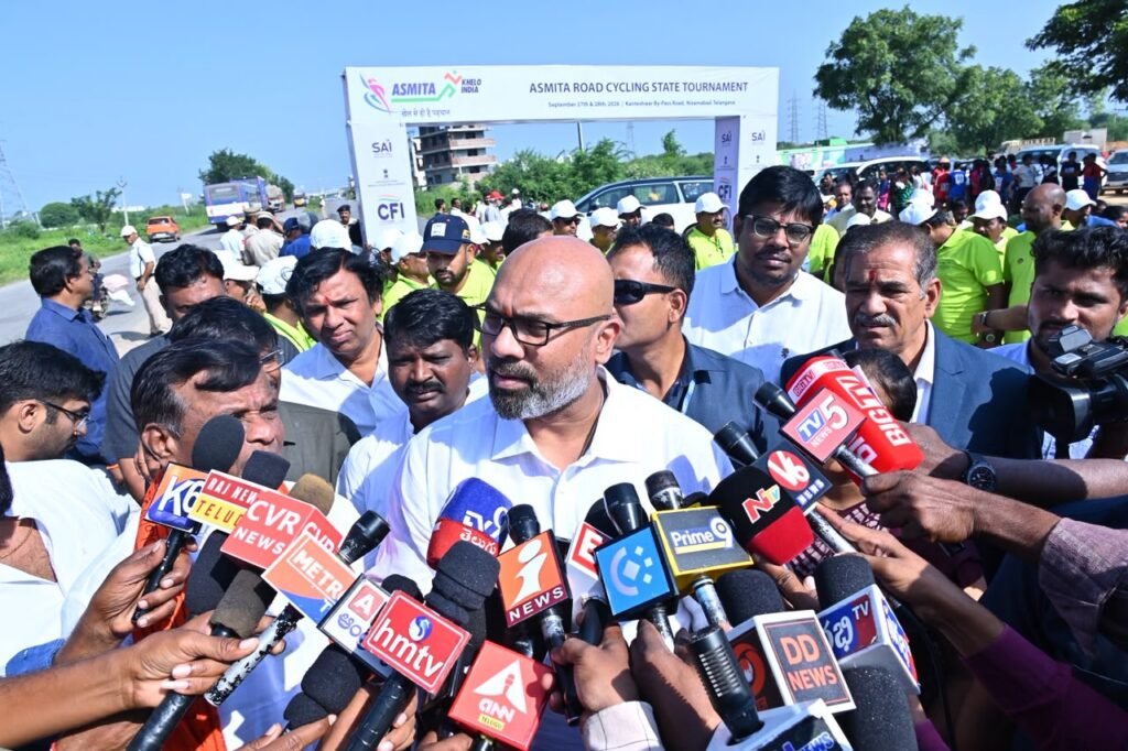 ఓట్ చోరి  కా నహి . . . రాహుల్ కి ఆకల్ చోరికా