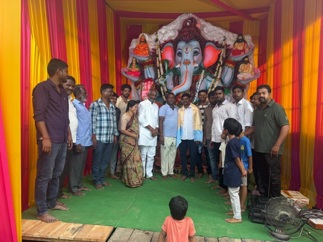 Felicitation of Best Teacher Bobbili Madhusudan