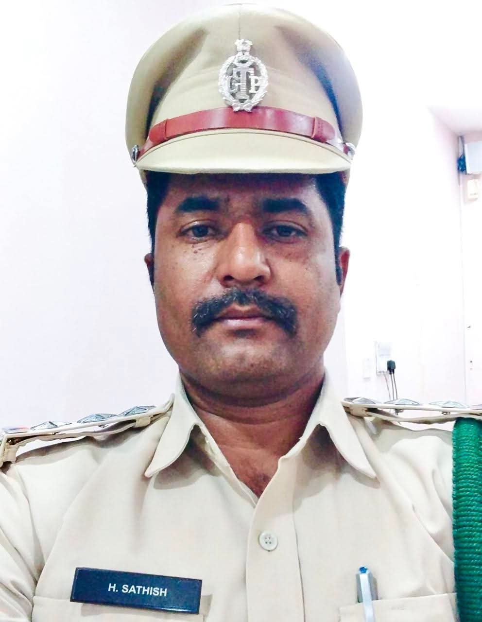 Gun misfires... Inspector dies.