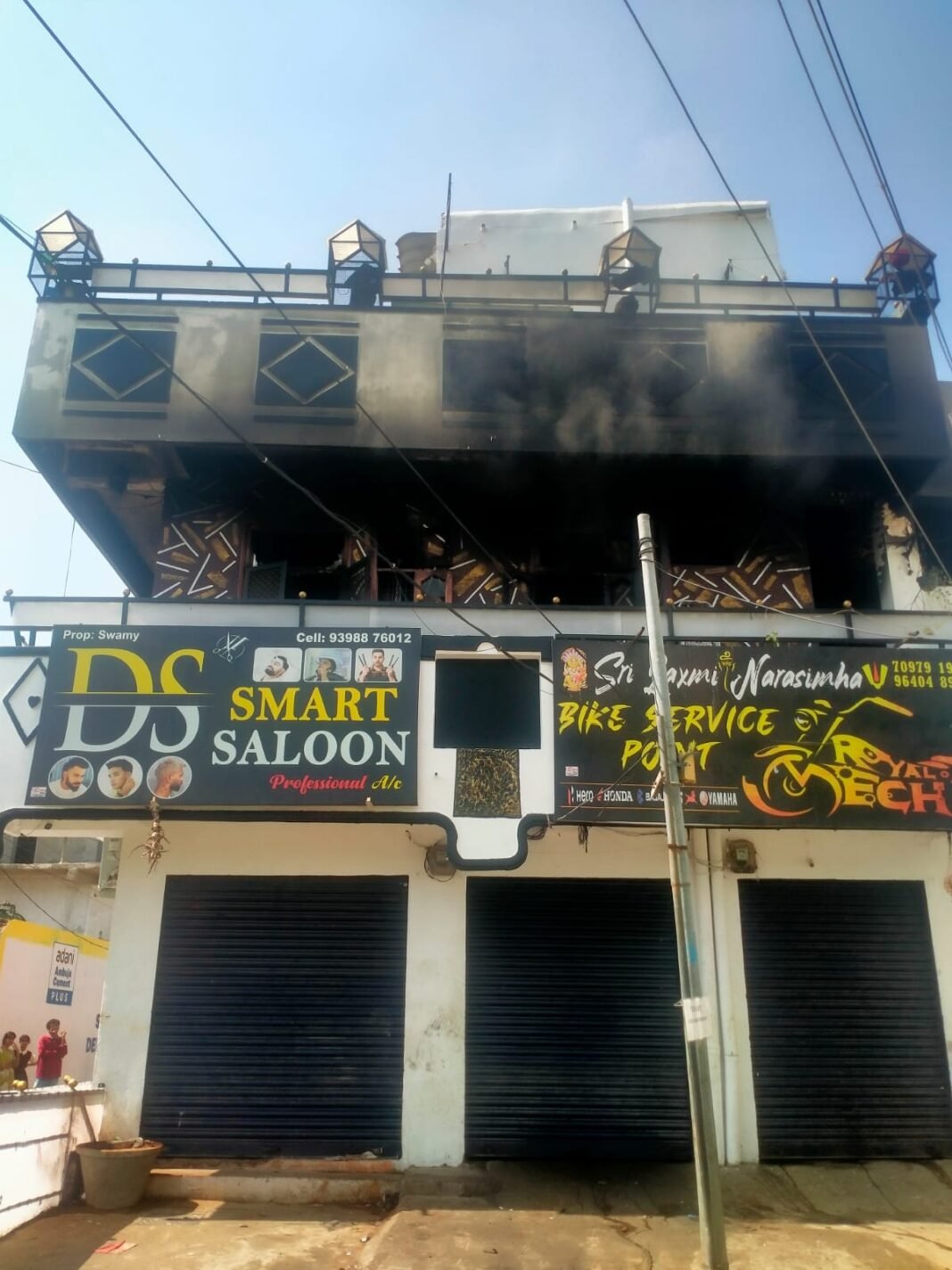 House catches fire due to short circuit.