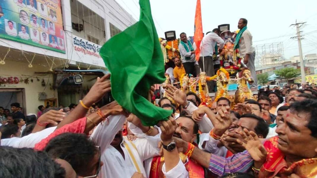 Nizamabad Ganesh immersion procession begins