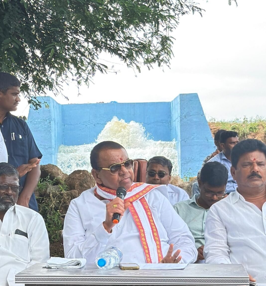 Bajireddy Govardhan and Enugu Ravinder Reddy, the people know your history.