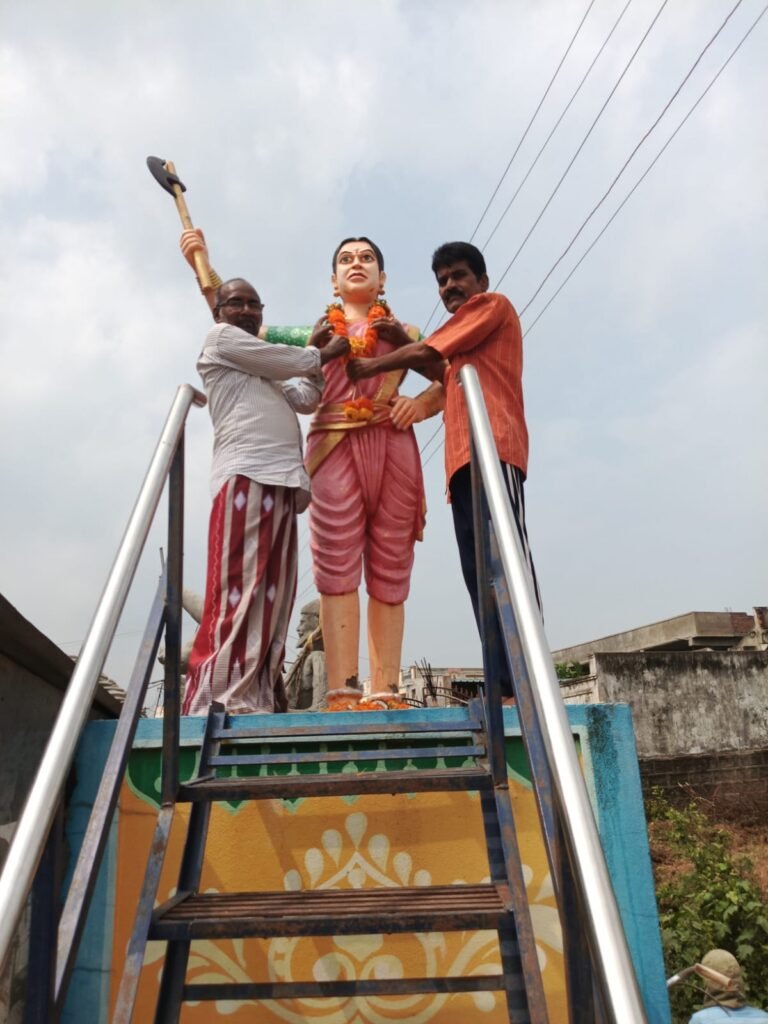 సిర్నాపల్లి గ్రామంలో ఘనంగా చాకలి ఐలమ్మ వర్ధంతి
