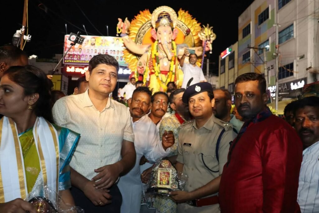 కామారెడ్డి లో ప్రారంభమైన గణేష్ నిమజ్జనం
