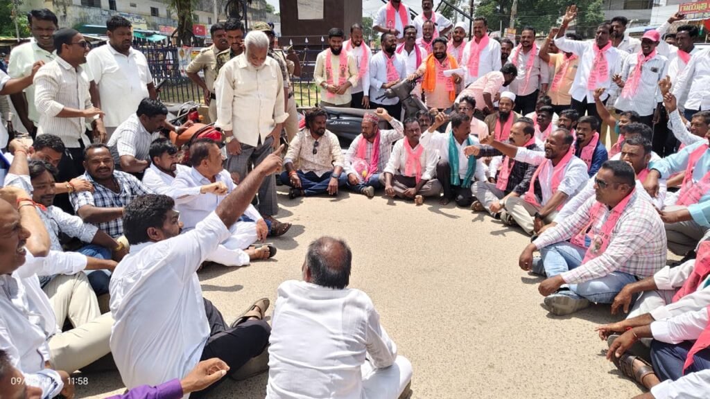 Scuffle between Congress and BRS leaders