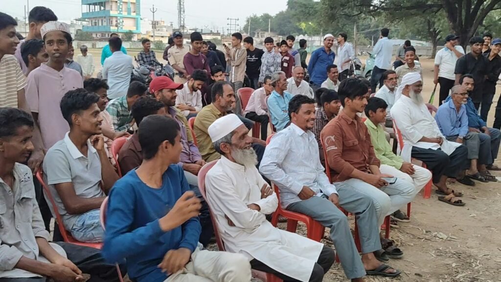 Information about strangers should be provided to the police