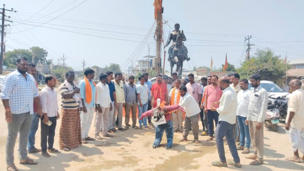 సంతోషిమాత ఆలయం పై దాడికి పాల్పడిన నిందితుడిని కఠినంగా శిక్షించాలి