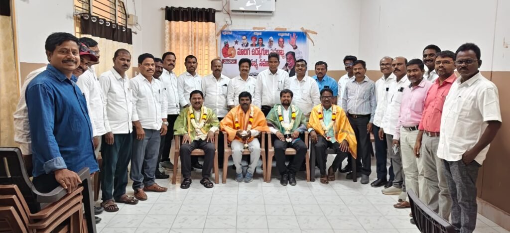 మాదిగ ఉద్యోగుల సమాఖ్య నిజామాబాద్ జిల్లా అధ్యక్ష ప్రధాన కార్యదర్శులు గా సైదు లక్ష్మణ్, జి. సాయిలు