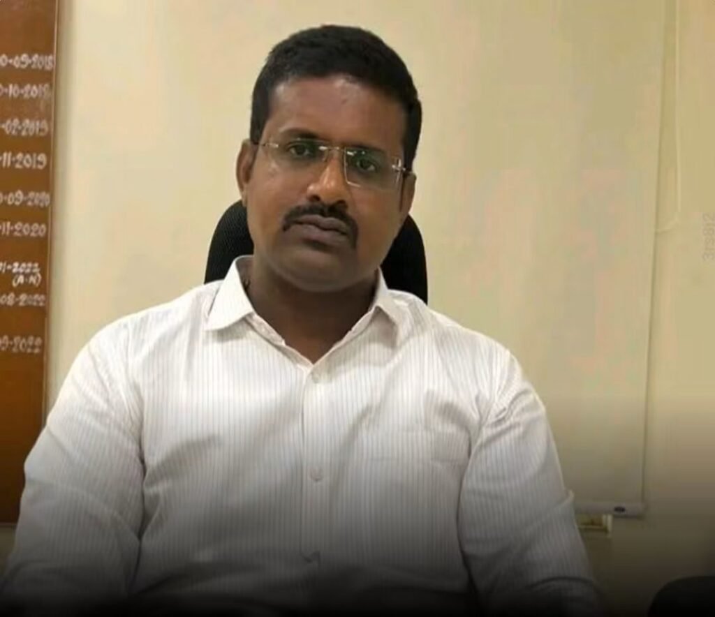 గజ్వేల్ తహసిల్దార్ స్వామి సస్పెండ్