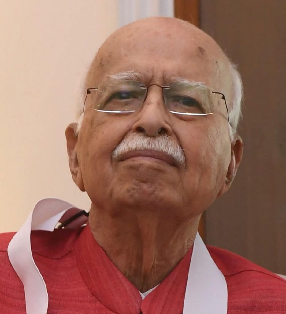 ఆసుపత్రి లో చేరిన ఎల్. కే.అద్వానీ