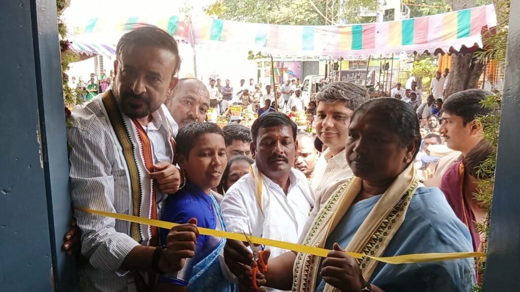 మహిళలు ఆర్థికంగా ఎదుగాలి