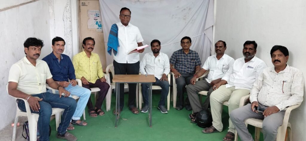 ఉత్తమ ఉపాధ్యాయుల ఎంపికలో  ప్రైమరీ స్కూల్ హెడ్మాష్టర్లకు అన్యాయం