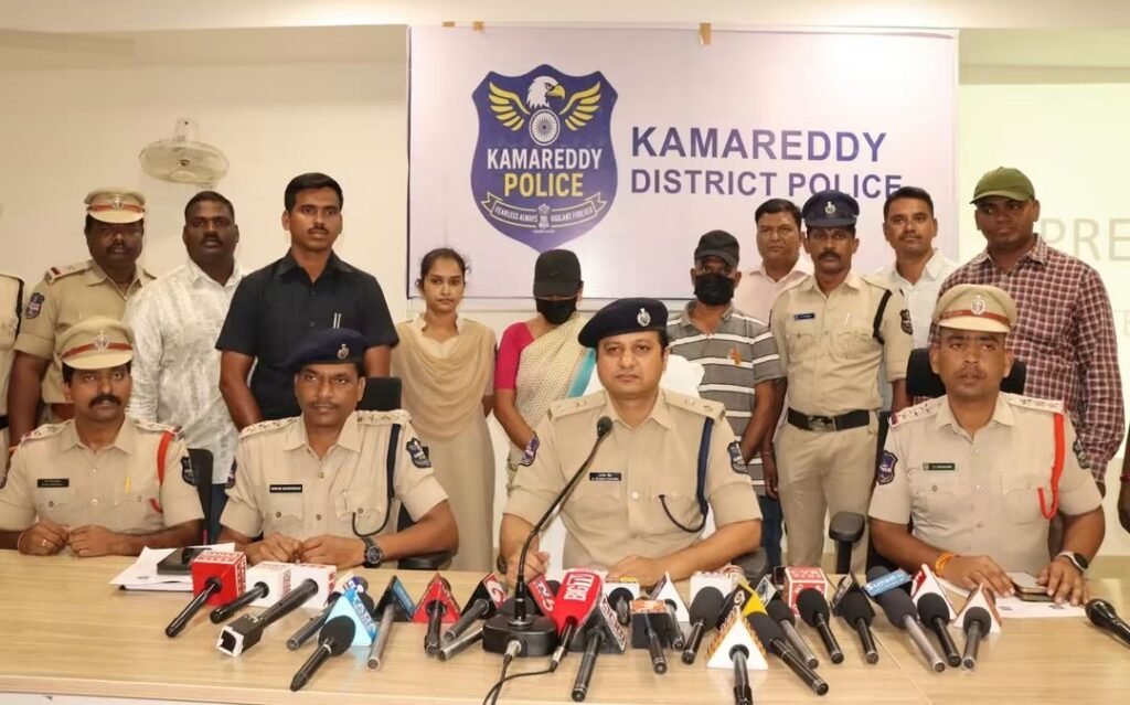 బంగారు నగల కోసం వృద్దురాలి హత్య