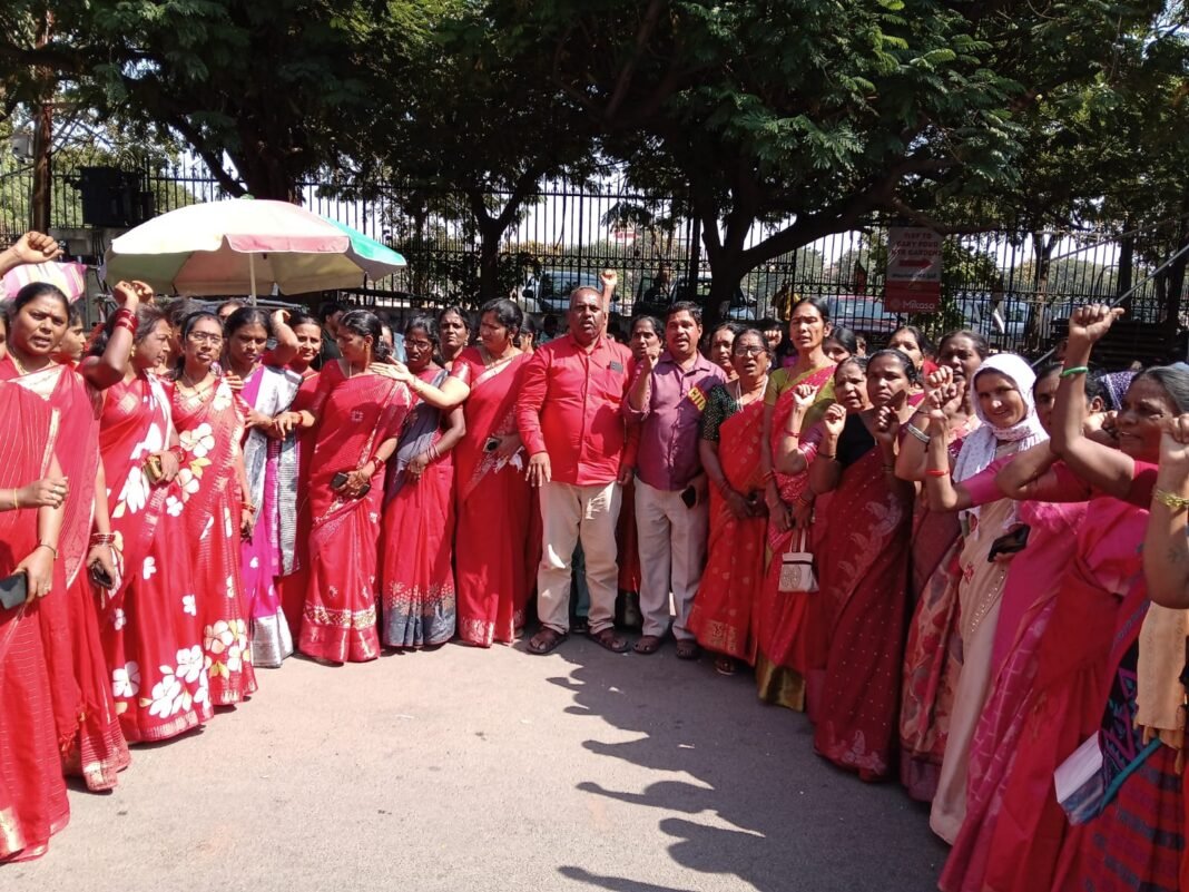 Workers from the district turn out in large numbers for the CITU 'maha dharna' (massive protest demonstration)